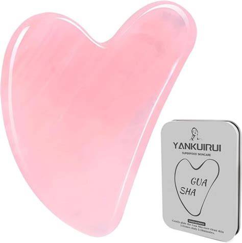Gua sha gezichtsmassage voor huidverzorging
